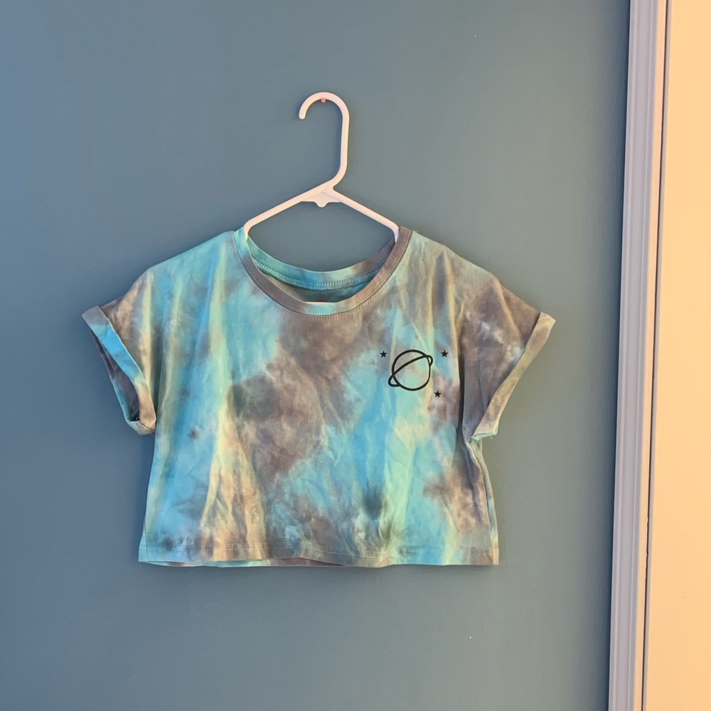 Tie dye planet cropped top